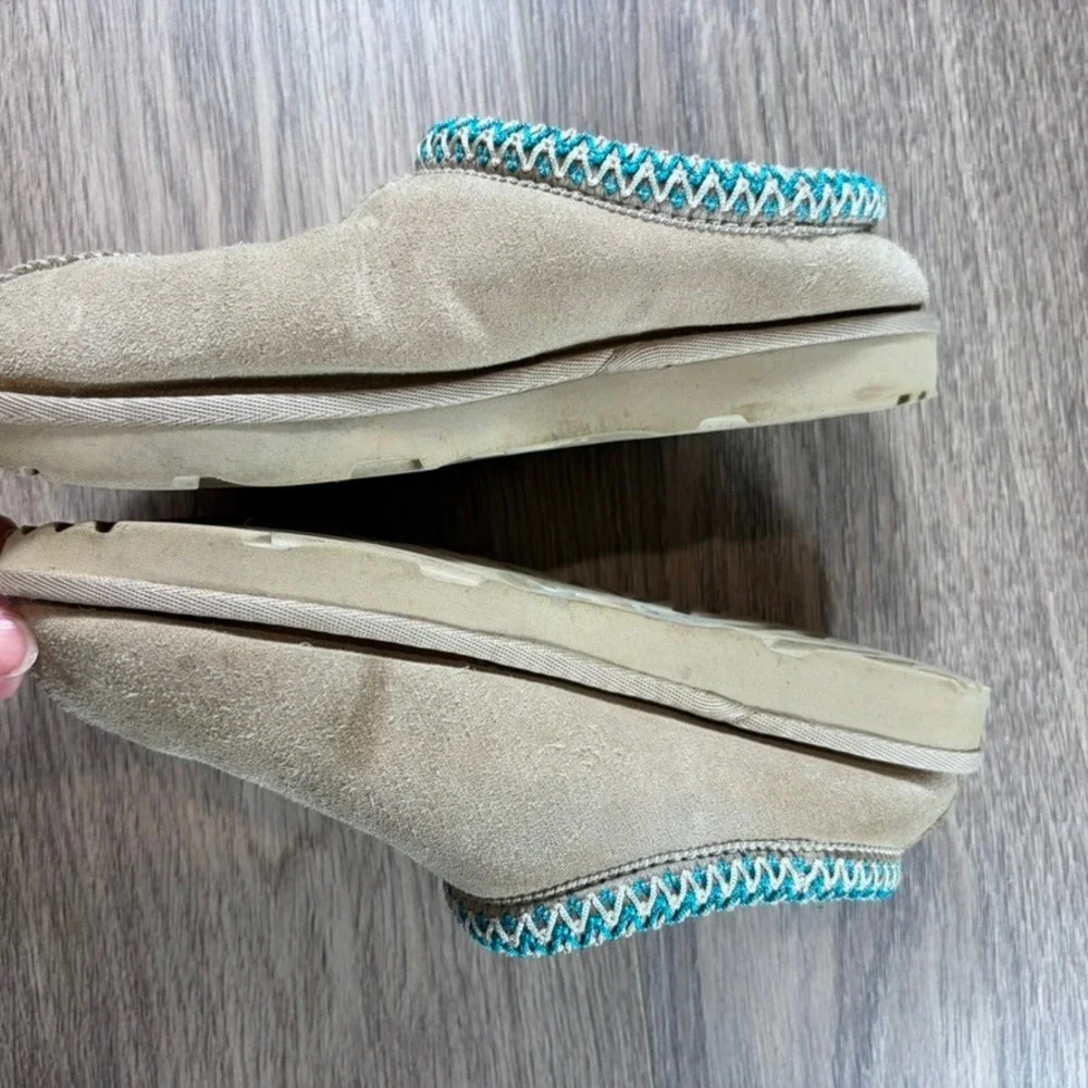 UGG Kids Tasman Suede Slippers Tan Teal Braid Trim Size 4 1019066K Slide Casual